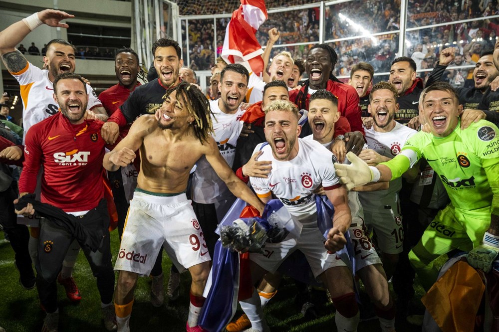Süper Lig'de 2022-2023 sezonu şampiyonu Galatasaray - 14