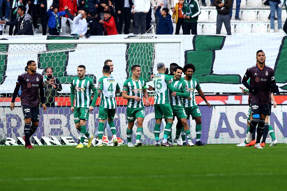 Beşiktaş, Konya'da uzatmalarda kazandı - 1