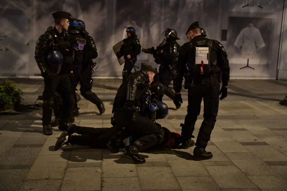 Fransa'daki protestolar 6. gününde: Katil zanlısı polise bağış yağmuru - 3
