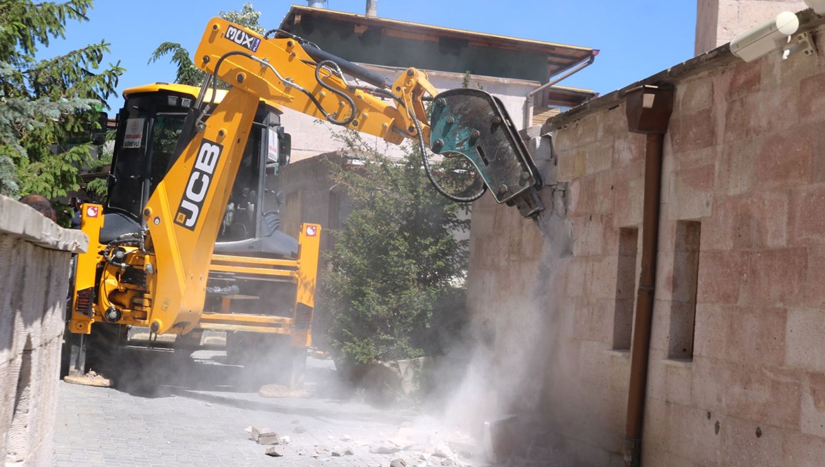 Kapadokya'da kaçak yapılarla mücadele Kapadokya'da kaçak yapılarla mücadele
