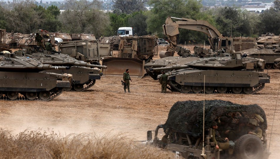 İsrail ordusu sınıra yığınak yapıyor (Gazze'ye kara harekatı olacak mı?)