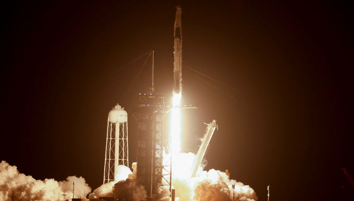 SpaceX,
