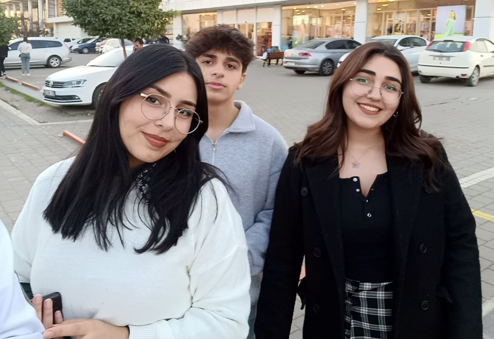 Annesi, eşi, 3 çocuğu ve kayınvalidesini kaybetti, kayıp kızını arıyor - 19