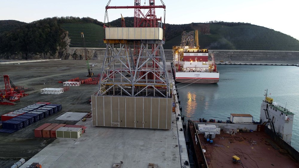 Kanuni sondaj gemisinin kule montaj çalışmaları başladı - 4