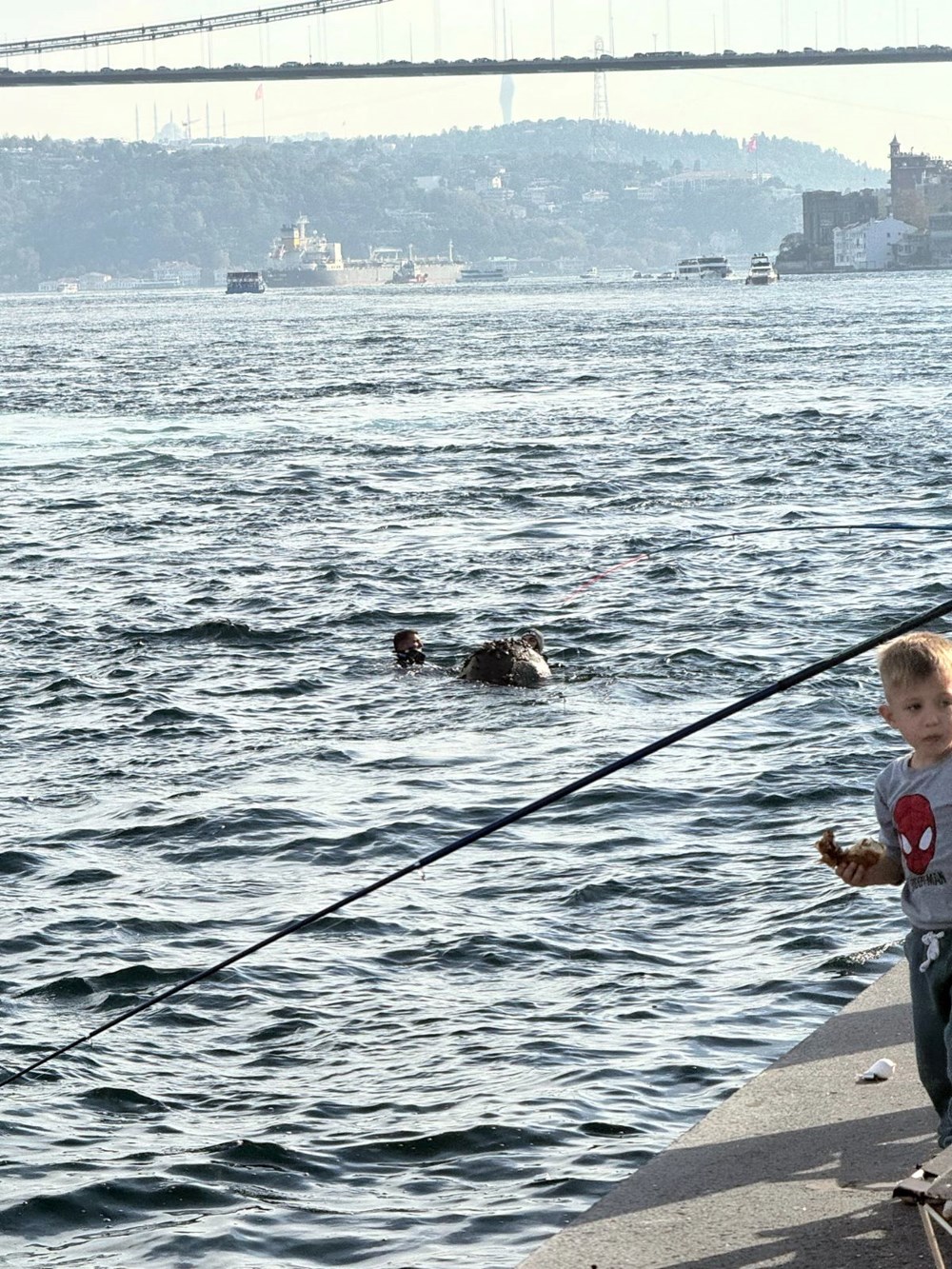 İstanbul Boğazı'nda şüpheli cisim paniği - 3