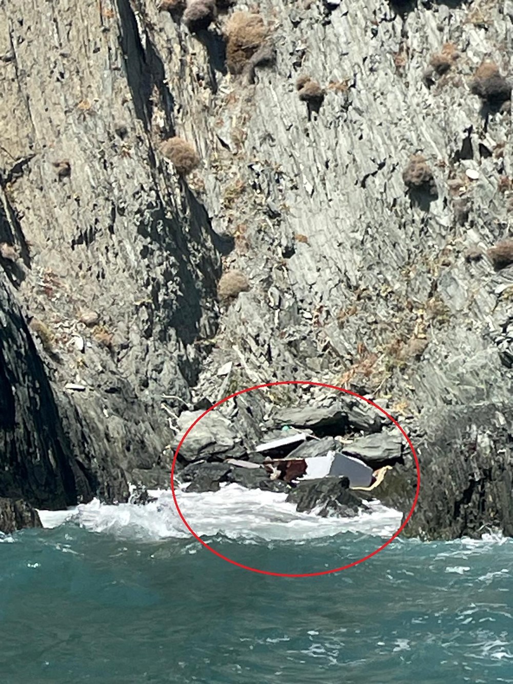 Çalışmalara Kıvanç Tatlıtuğ da katıldı: Teknesi parçalanan iş insanı Halit Yukay için kurbağa adamlar dalış yaptı - 3