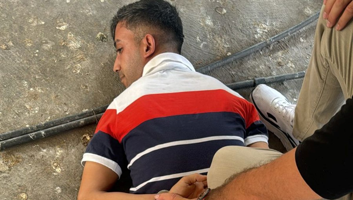 Seyhan'da silah ve uyuşturucu ele geçirildi: 2 tutuklama Seyhan'da silah ve uyuşturucu ele geçirildi: 2 tutuklama
