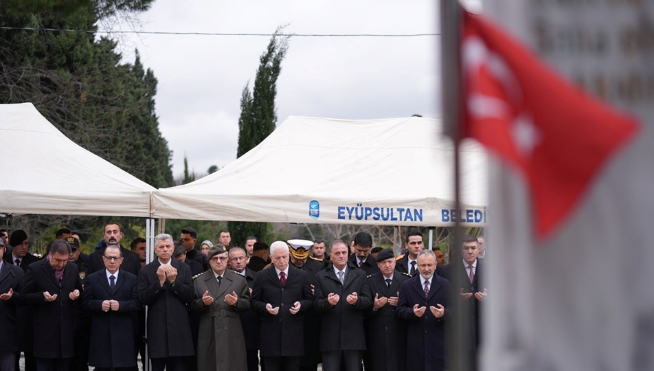 Milli şair Mehmet Akif Ersoy kabri başında anıldı