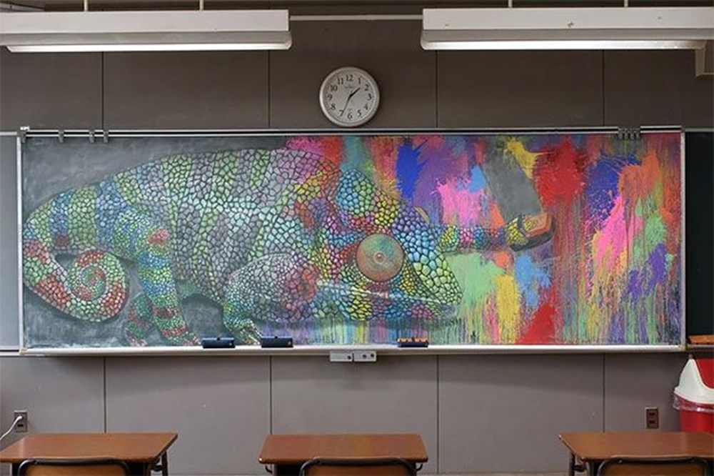Что можно увидеть в классе. Необычные рисунки на досках. Школьная доска в Японии. Необычные рисунки на классную доску. Рисунки на школьной доске в Японии.