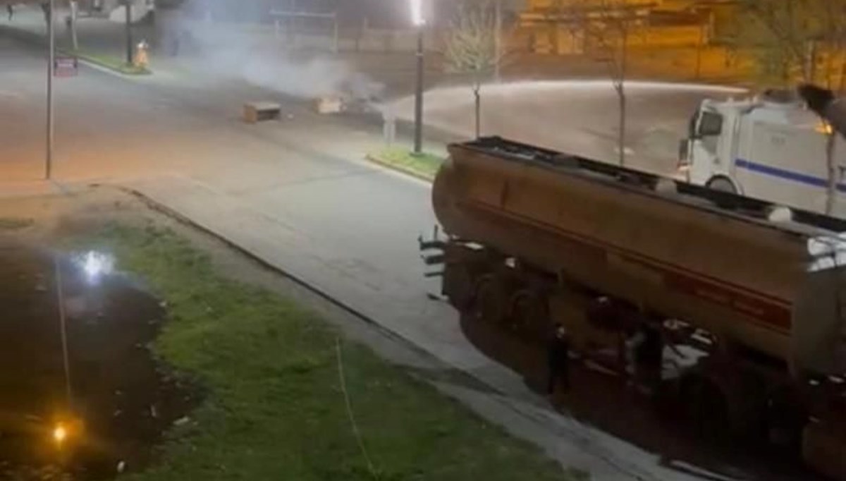 Batman’da izinsiz gösteri yapan gruba polis müdahalesi Batman’da izinsiz gösteri yapan gruba polis müdahalesi