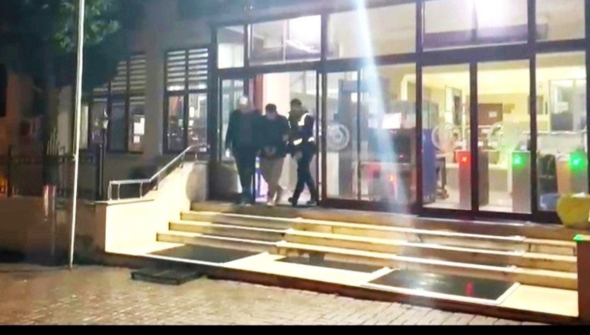 3 camide imamların ve cemaatin parasını çalan zanlı tutuklandı 3 camide imamların ve cemaatin parasını çalan zanlı tutuklandı