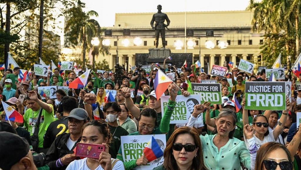Filipinler'de binlerce kişi Duterte için yürüdü