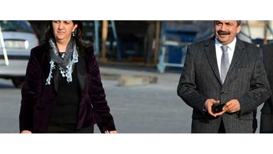 HDP heyeti İmralı'ya gitti