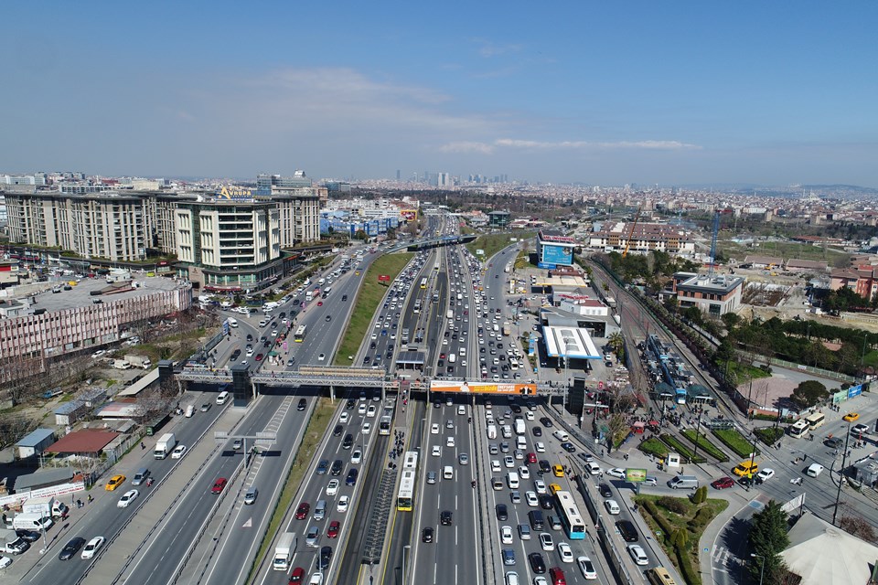 İstanbul'da trafik yoğunluğu yüzde 70'i aştı - 1