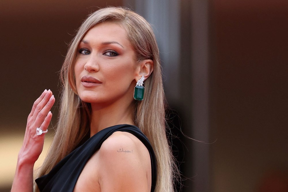 Bella Hadid geri döndü: Tedavi sonrası Paris Moda Haftası'nda podyumda - 3
