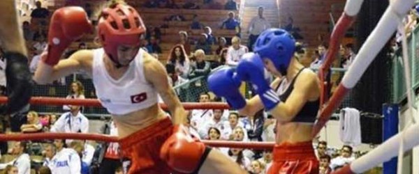 Kick boks şampiyonu hemşire Duygu Turan’ın yeni hedefi