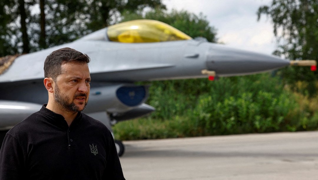 Zelenski: Ukrayna ilk F-16 jetlerini teslim aldı