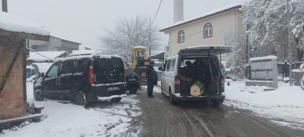 Bartın'ın iç bölümlerde kar tesirli oluyor; 19 köy yolu ulaşıma kapandı 74 HJ tg6e0yUy3 IAjVVtySA
