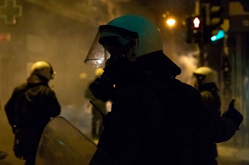 Yunanistan'da sokaklar karıştı:16 yaşındaki gence polis kurşunu - 7