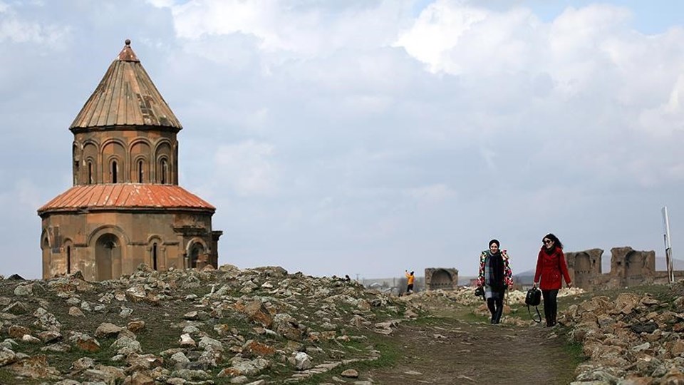 Kars'ta turistlerin gözdesi Ani Tarihi Kenti (Kars gezilecek yerler) - 2