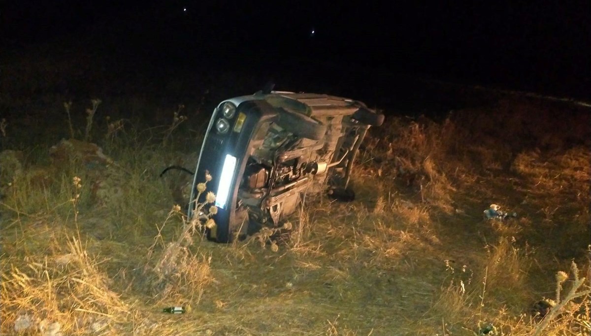 Diyarbakır’da otomobiller takla attı: 2 yaralı Diyarbakır’da otomobiller takla attı: 2 yaralı