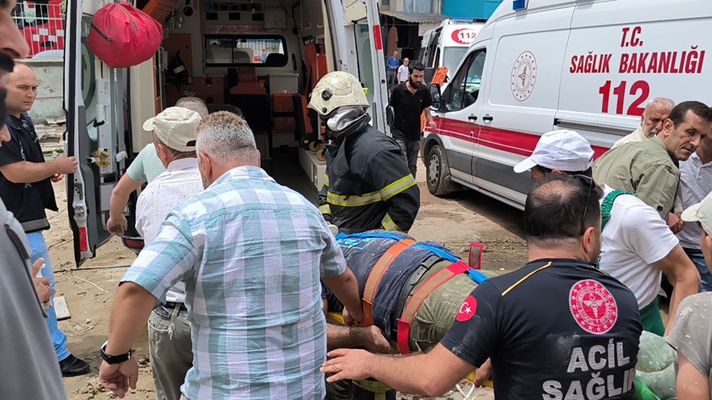 Okul inşaatında çökme: İşçiler beton kalıbın altında kaldı - 8