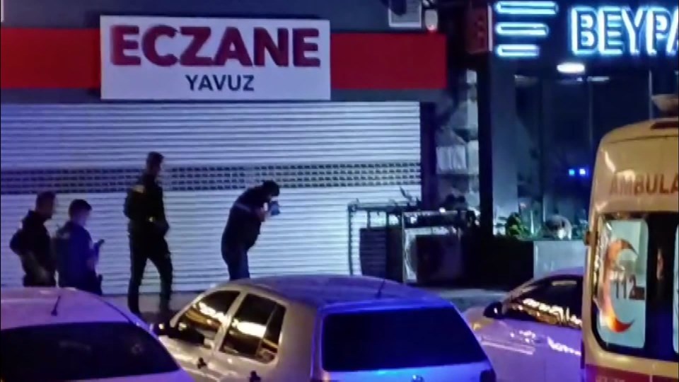 Esenyurt'ta dehşet: Baba, oğlunu vurdu - 1