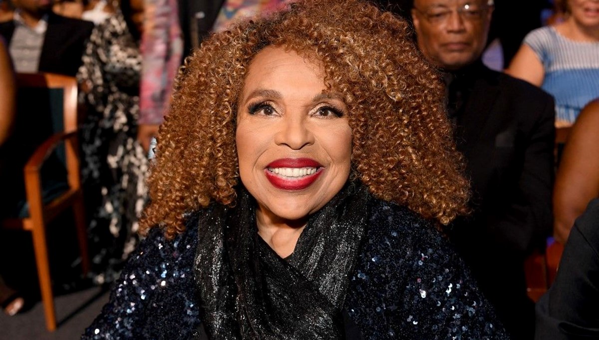 Grammy ödüllü şarkıcı Roberta Flack hayatını kaybetti