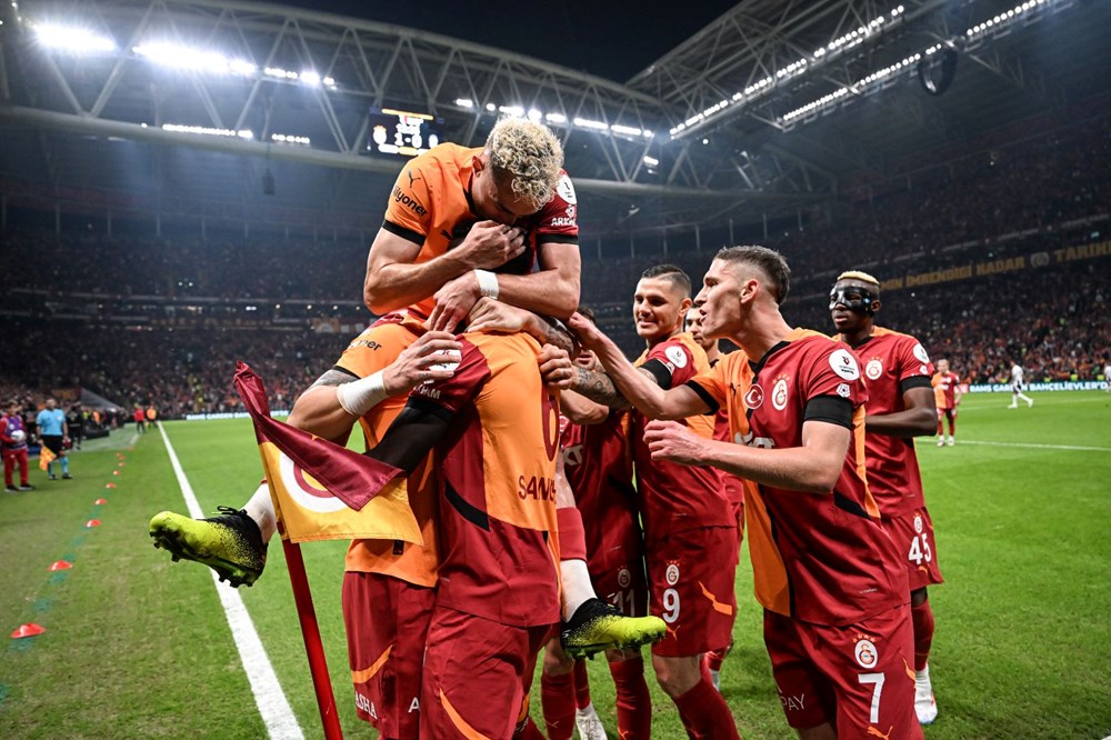 Derbide kazanan Galatasaray: Puan farkı 8'e çıktı - 28