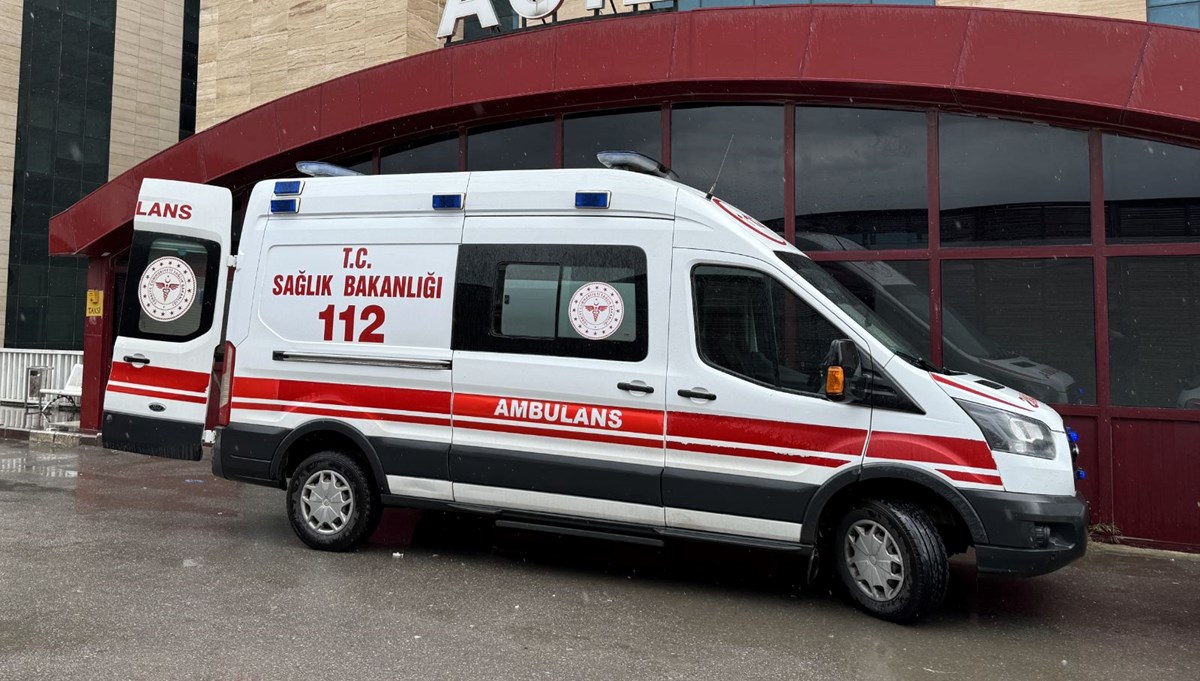 Forkliftin altında kalan işçi öldü Forkliftin altında kalan işçi öldü