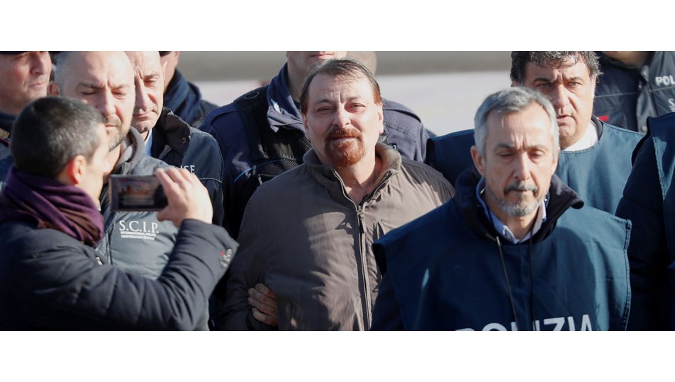 Firari militan 38 yıl sonra İtalya’ya getirildi