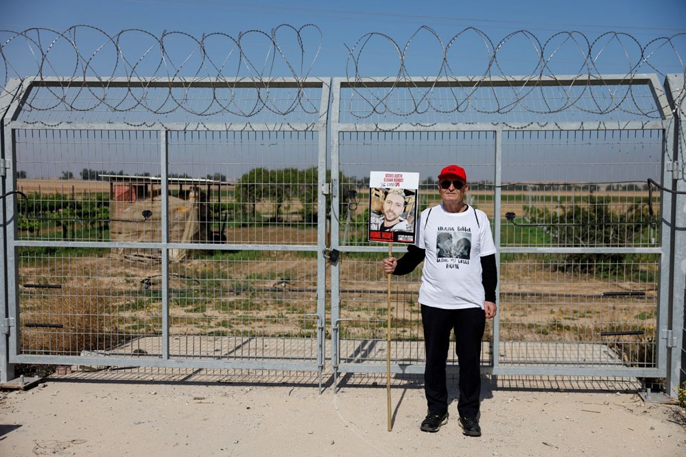 Rehine yakınlarından Gazze sınırında eylem: "Netanyahu tutuklansın" - 1