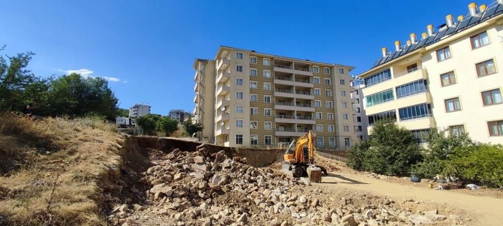 Doğalgaz borusu patladı, binalar boşaltıldı - 2