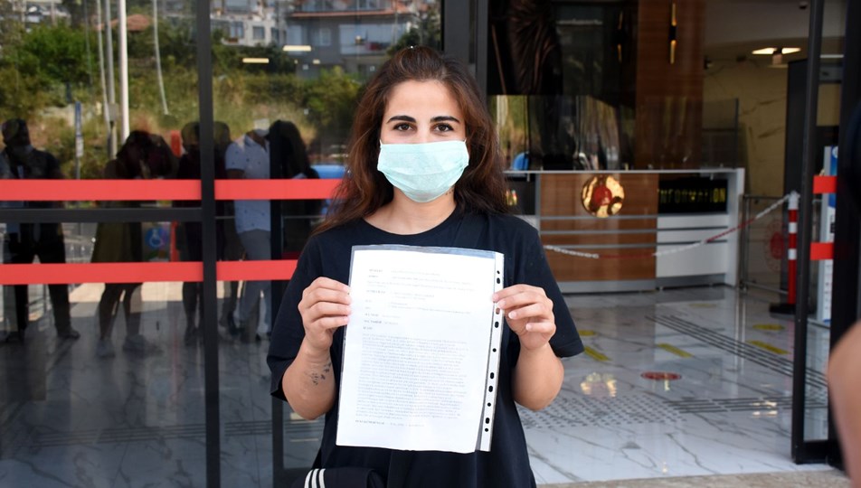 Tedavisi süren kedi için yüklü masraf istendiği iddiası NTV