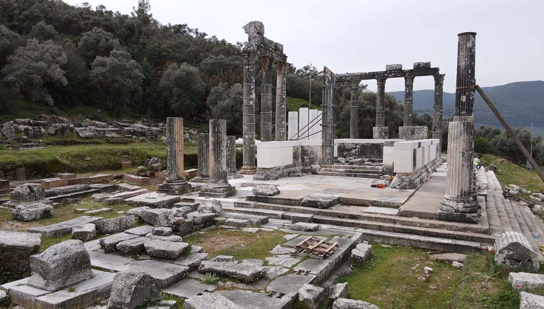 Zeus Tapınağı'ndaki restorasyon çalışmaları sürüyor
