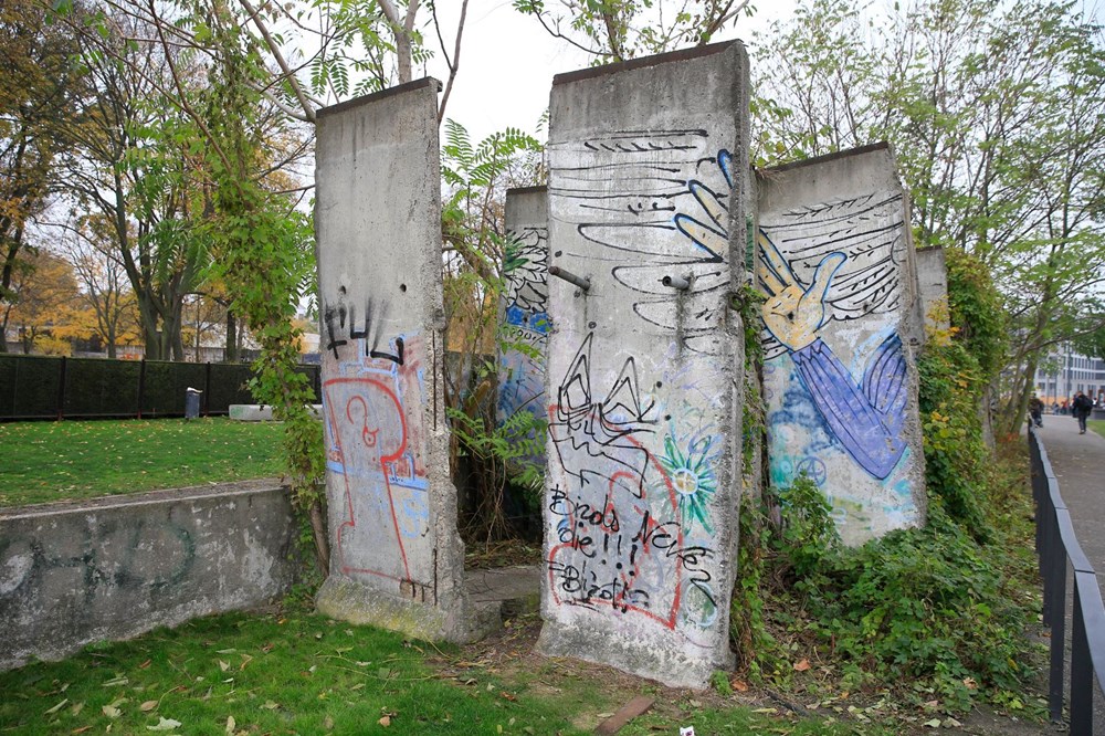 �Utanç duvarı� olarak anılan Berlin Duvarı 29 yıl önce yıkıldı Son �Utanç duvarı� olarak anılan Berlin Duvarı 29 yıl önce yıkıldı Son