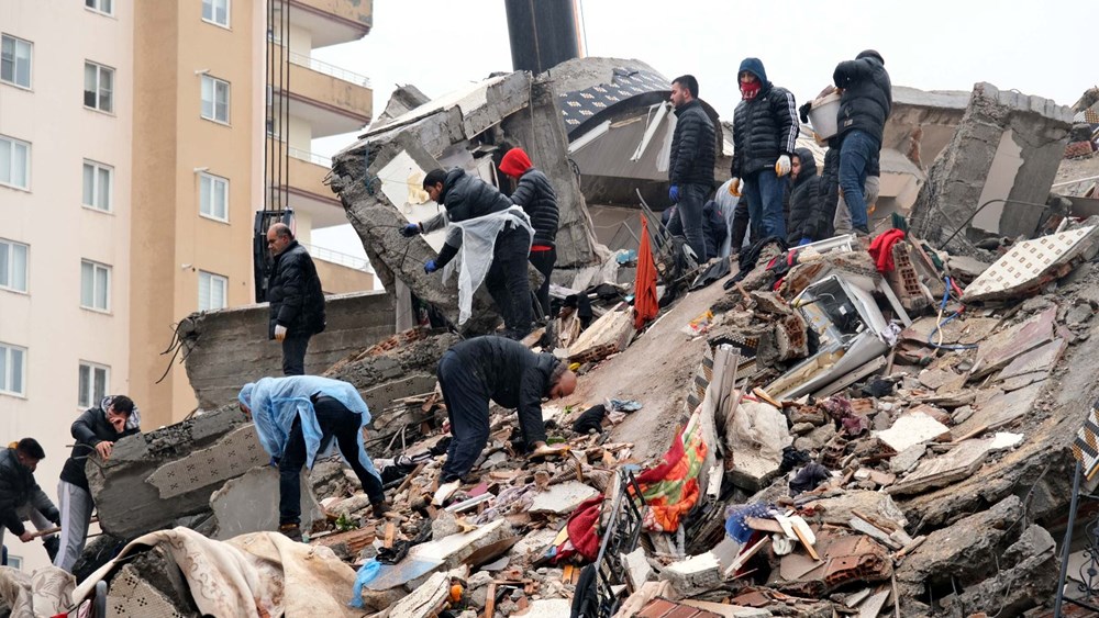 Depremde yıkılan Emre Apartmanı'nın kesilen kolon nedeniyle mahkemelik olduğu ortaya çıktı - 3