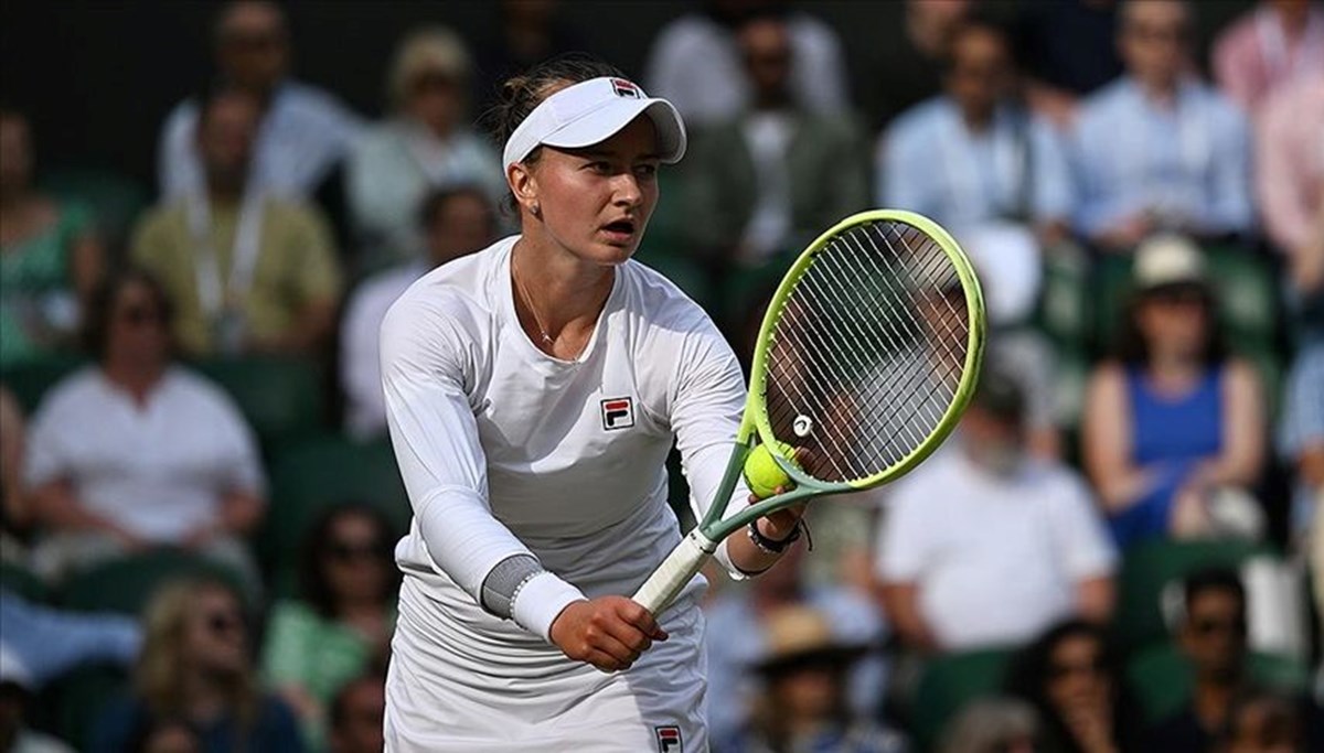 Wimbledon'ın tek kadınlar finalinde Çek Barbora Krejcikova, şampiyon oldu