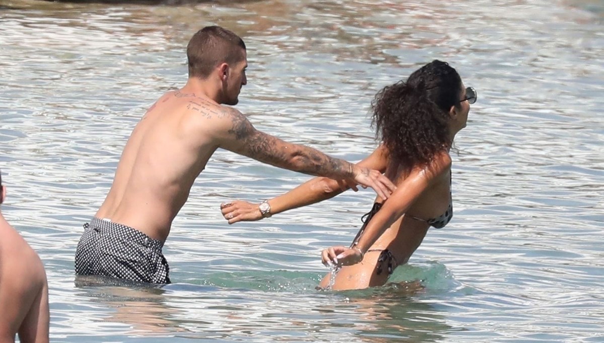 Model Jessica Aidi ve futbolcu Marco Verratti balayında