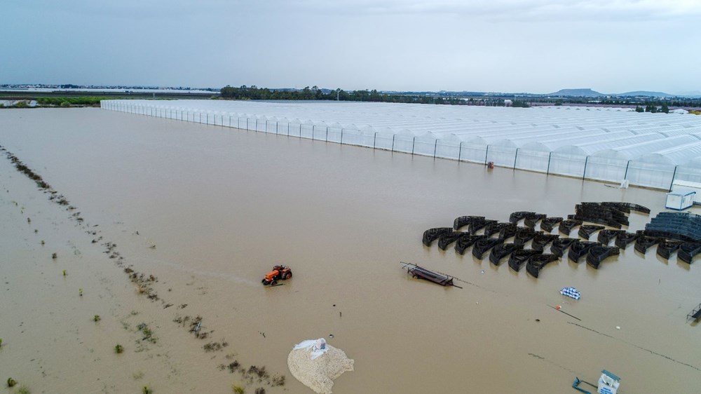 Turuncu alarmın verildiği Antalya'da, Acısu Deresi'nin taşma riski var - 23