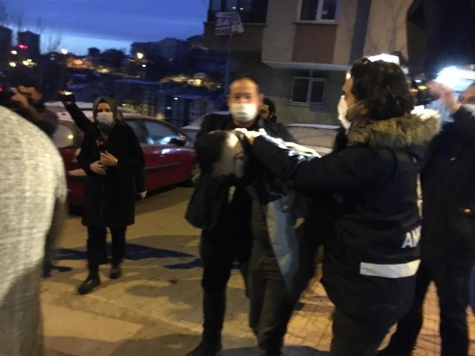 Ankara merkezli 3 ilde 'yarasa kız' operasyonu: 115 gözaltı - 2