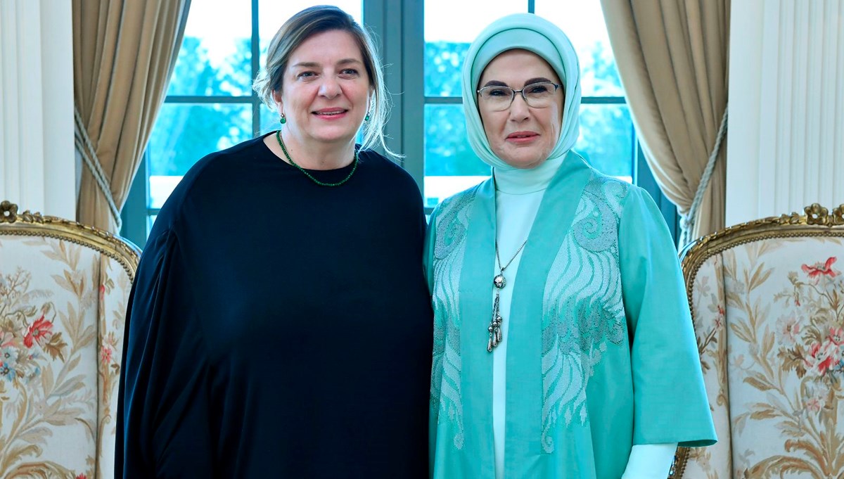 Emine Erdoğan, Kavelashvili'nin eşiyle görüştü
