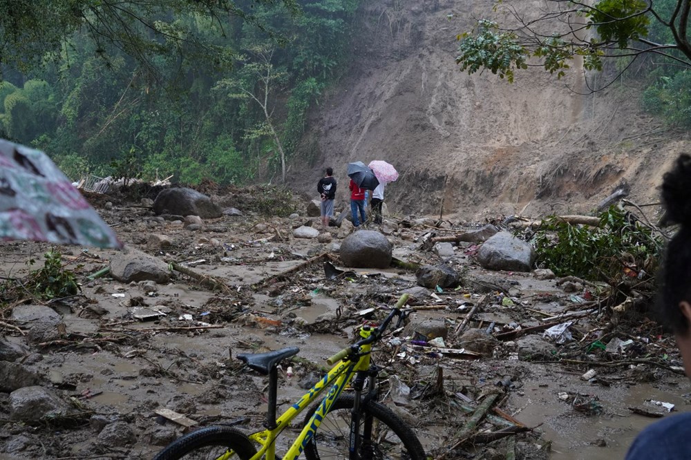 Kolombiya'da toprak kayması sonucu 14 kişi öldü - 2