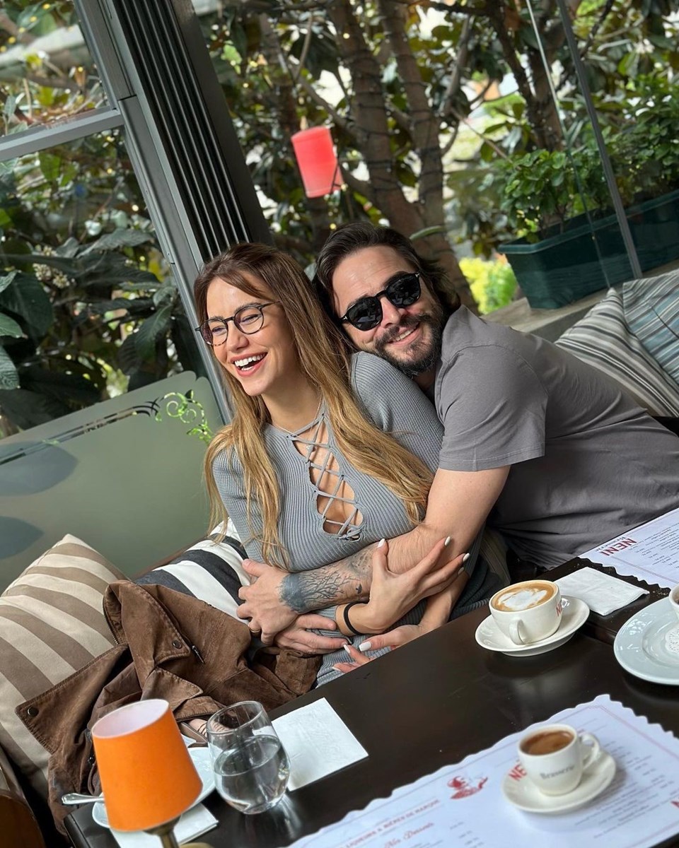 Ahmet Kural-Çağla Gizem Şahin çifti bebeklerinin ismini açıkladı - 2