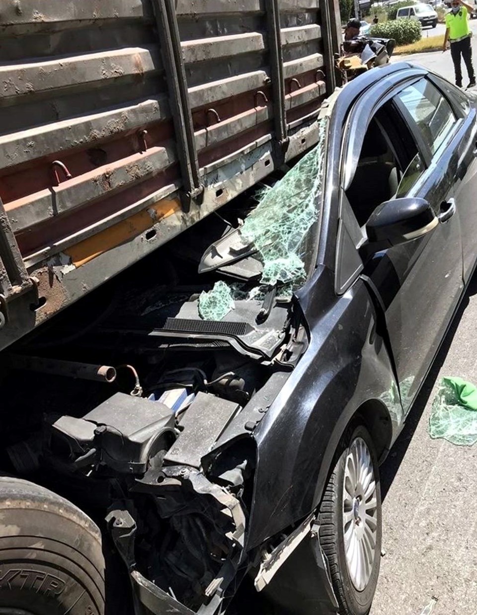 İstanbul'daki trafik kazasında mucize kurtuluş - 2