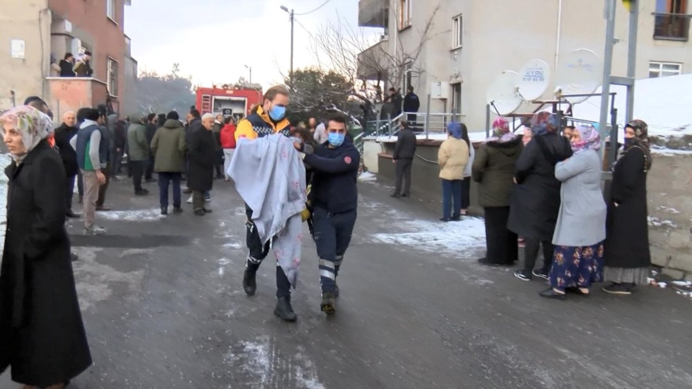 Yangında can pazarı: Pencereye çıkıp nefes almaya çalıştılar - 8