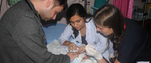 Bebeğini apartmana bırakıp kaçtı NTV