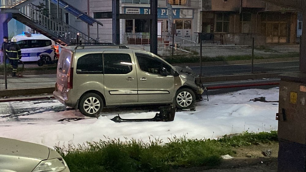 Kocaeli'de benzin yüklü tanker kazası: Patlama riskine karşı yol trafiğe kapatıldı - 5