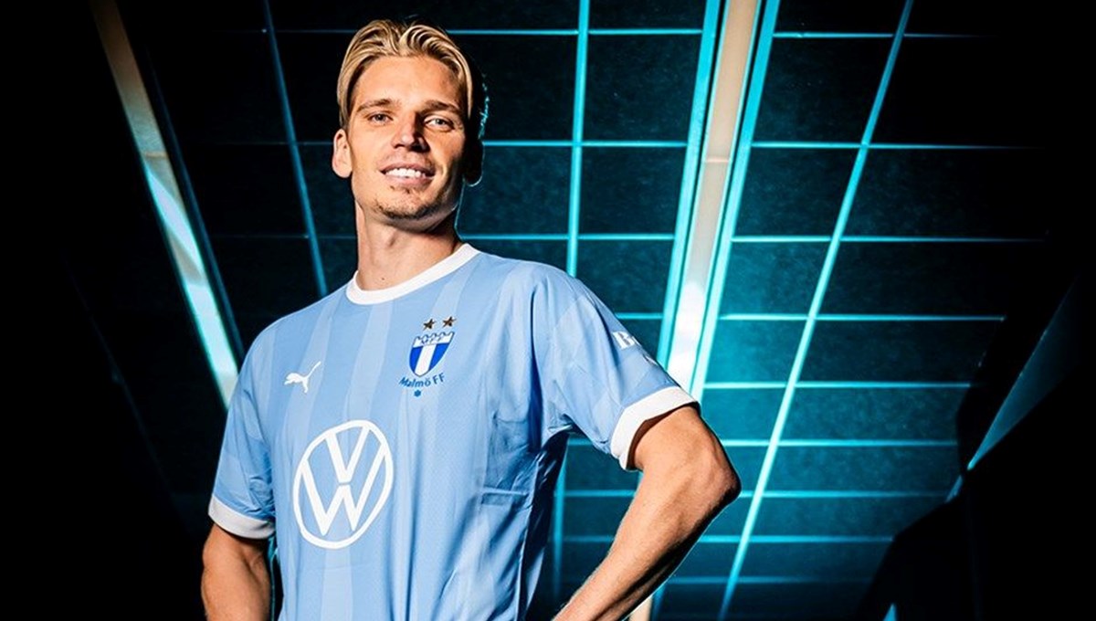 Trabzonspor'dan ayrılan Larsen yeni takımına imzayı attı Trabzonspor'dan ayrılan Larsen yeni takımına imzayı attı