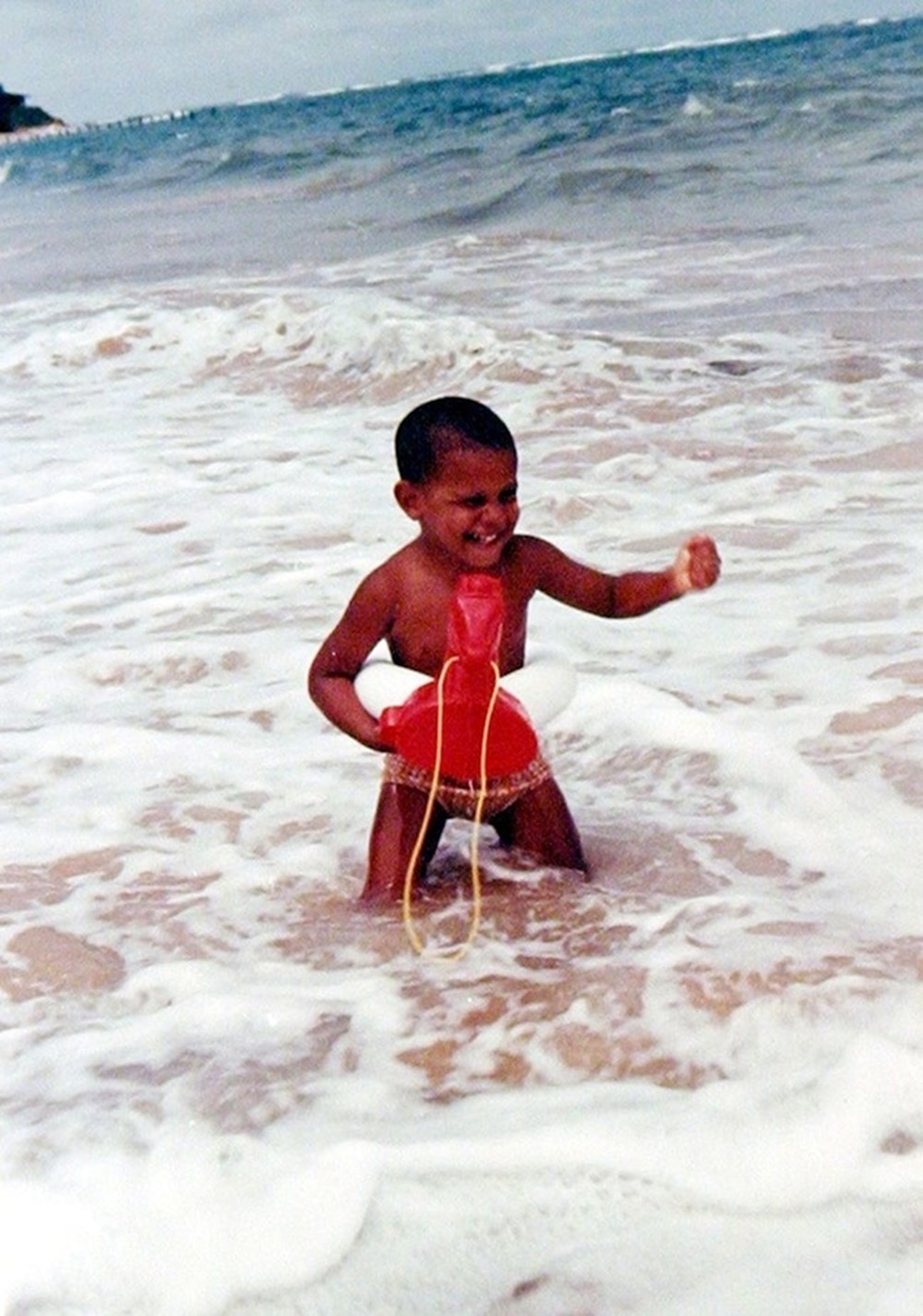 Cenk Eren'den Ajda Pekkan paylaşımı: Ben yaşlandım o hala genç (Ünlülerin çocukluk ve gençlik halleri) - 616